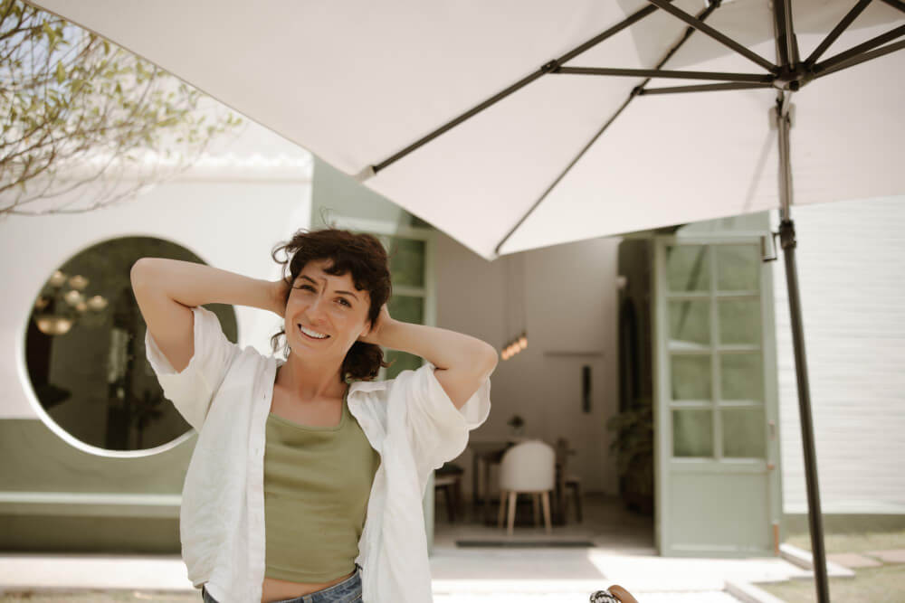 Retractable vs. Fixed Awning Shades Which Is the Right Fit for UAE Properties